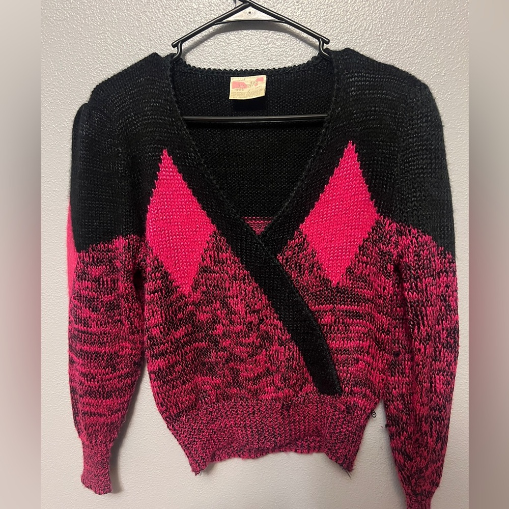 Vintage V-Neck Sweater in Black and Pink